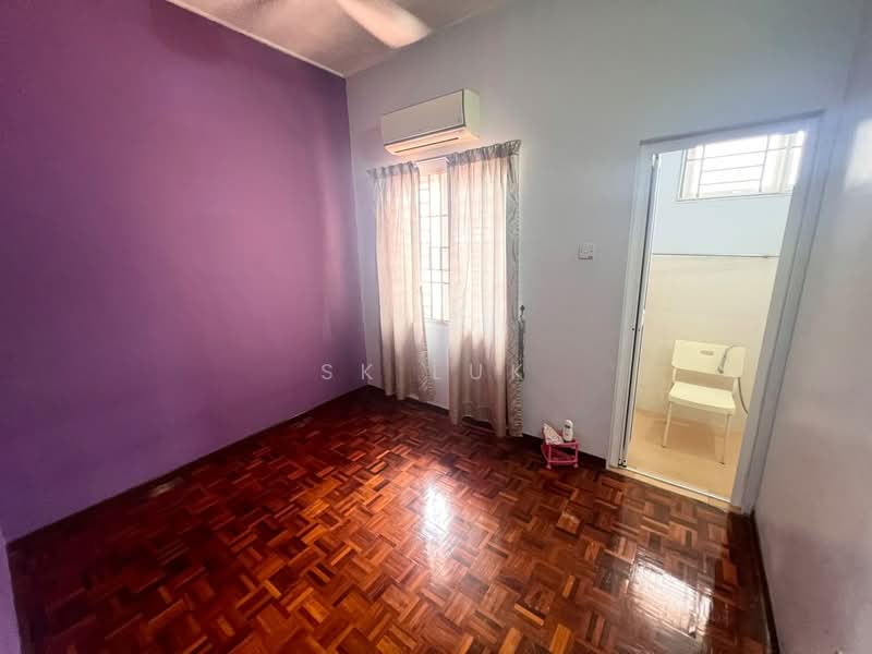 Rumah Teres 2 Tingkat untuk Disewa di Saujana Rawang (Rawang) - SK Luk - Bedroom - PropertyGuru.com.my