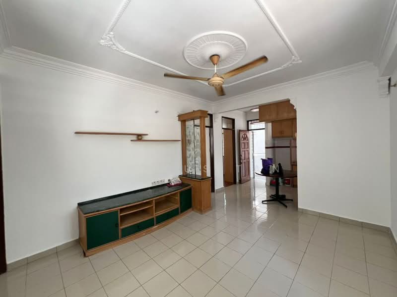 Pangsapuri untuk Dijual di Taman Jubilee Phase 3 - Marcus Tan - Living Room - PropertyGuru.com.my
