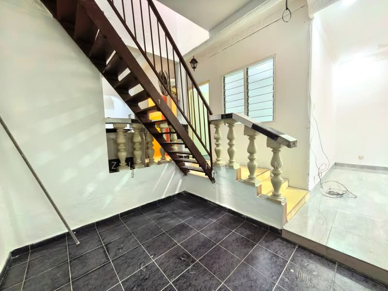 Rumah Teres 1 Tingkat untuk Dijual di Taman Cheras Awana (Cheras) - Azli Ibrahim - Interior - PropertyGuru.com.my