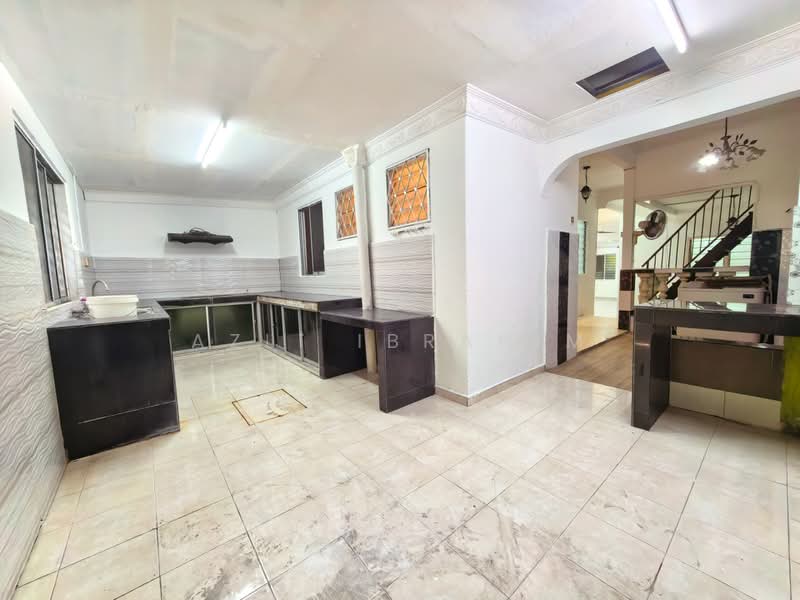 Rumah Teres 1 Tingkat untuk Dijual di Taman Cheras Awana (Cheras) - Azli Ibrahim - Kitchen - PropertyGuru.com.my