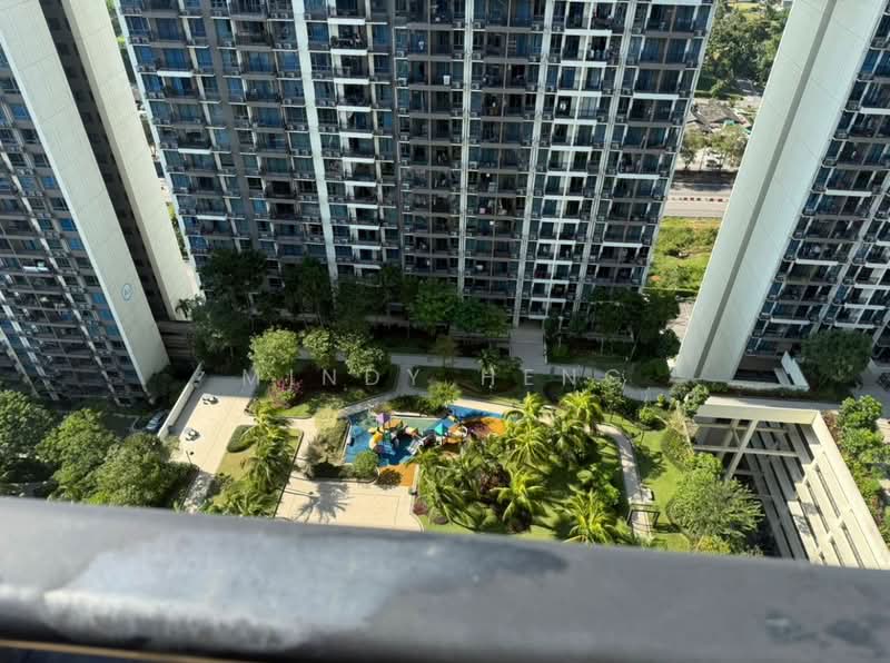 Kediaman Servis untuk Dijual di Country Garden Central Park - Mindy Heng - Exterior - PropertyGuru.com.my