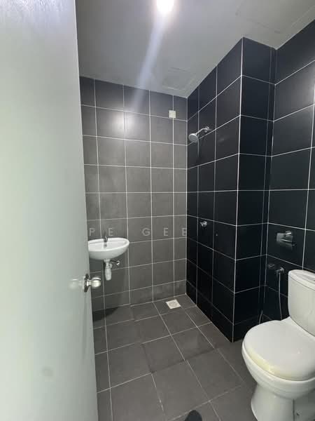 Service Residence for Rent at The Zizz @ Damansara North - PeiGee . - Bathroom - PropertyGuru.com.my