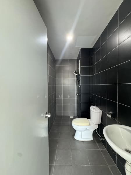 Service Residence for Rent at The Zizz @ Damansara North - PeiGee . - Bathroom - PropertyGuru.com.my