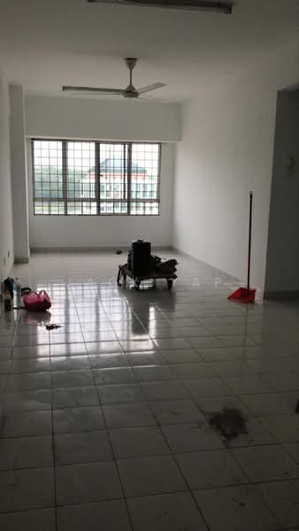 Service Residence for Sale at Serdang Skyvillas (Serdang Perdana) - Jack Yap - Living Room - PropertyGuru.com.my