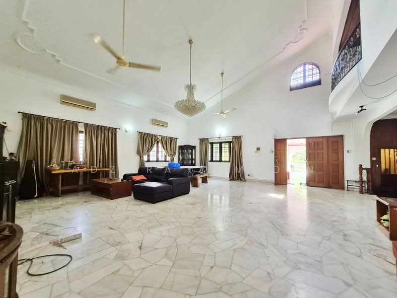 Rumah Banglo untuk Dijual di Seksyen 6 (Petaling Jaya) - Adzura Zamedin - Living Room - PropertyGuru.com.my