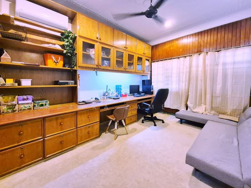 Rumah Banglo untuk Dijual di Seksyen 6 (Petaling Jaya) - Adzura Zamedin - Study - PropertyGuru.com.my