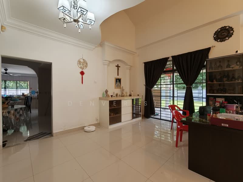 Rumah Berkembar untuk Dijual di Taman Hulu Langat Jaya (Cheras) - Denver Sin - Living Room - PropertyGuru.com.my
