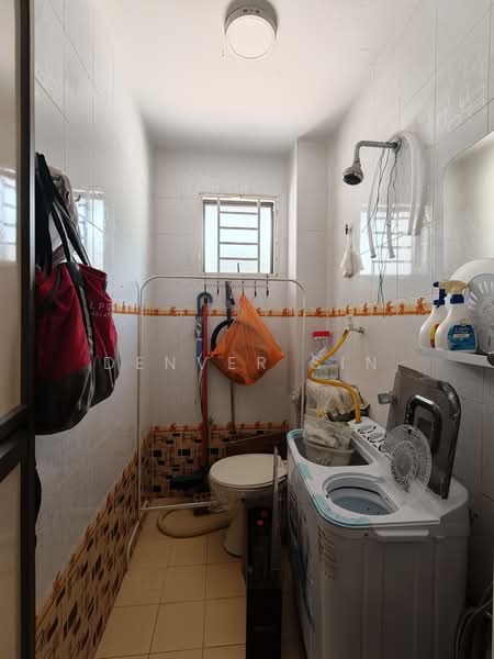 Rumah Berkembar untuk Dijual di Taman Hulu Langat Jaya (Cheras) - Denver Sin - Bathroom - PropertyGuru.com.my