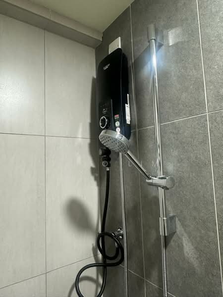Kediaman Servis untuk Disewa di Dian Residency - Hugo Lim - Bathroom - PropertyGuru.com.my