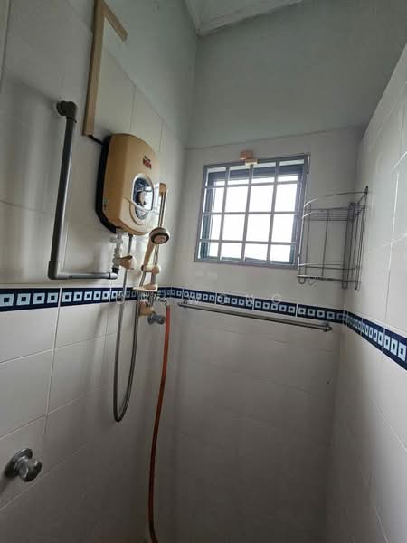 Semi-Detached House for Sale in Ampang (Selangor) - CK Wong - Bathroom - PropertyGuru.com.my
