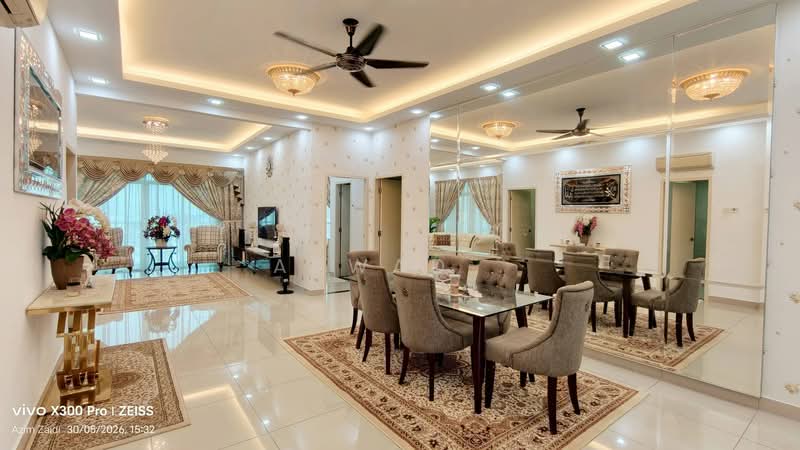 Condominium for Sale at Setia Pinnacle - Aswad . - Living Room - PropertyGuru.com.my