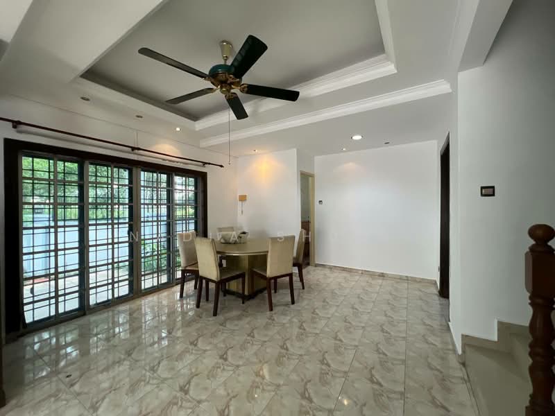 Rumah Teres 2 Tingkat untuk Dijual di Klang (Selangor) - Nadia Shukri - Dining Room - PropertyGuru.com.my