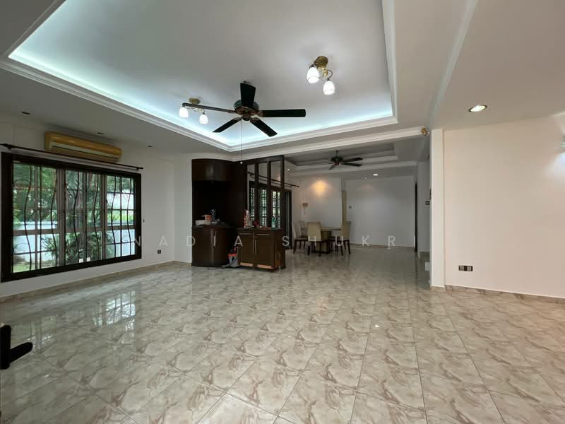 Rumah Teres 2 Tingkat untuk Dijual di Klang (Selangor) - Nadia Shukri - Living Room - PropertyGuru.com.my