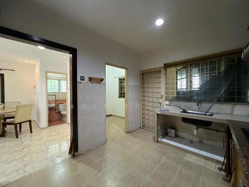 Rumah Teres 2 Tingkat untuk Dijual di Klang (Selangor) - Nadia Shukri - Kitchen - PropertyGuru.com.my