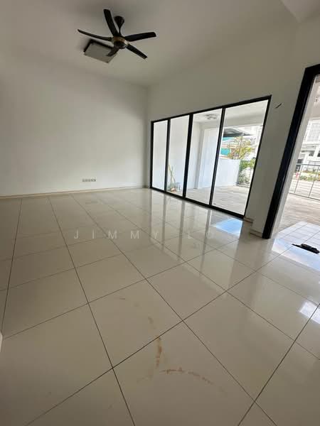 Rumah Teres untuk Disewa di Bandar Country Homes (Rawang) - Jimmy Low - PropertyGuru.com.my