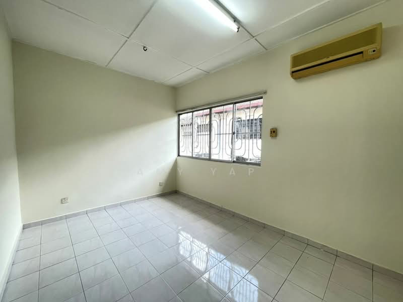 Rumah Teres 3 Tingkat untuk Disewa di Taman Daya (Kepong) - Amy Yap - Interior - PropertyGuru.com.my