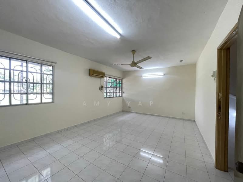 Rumah Teres 3 Tingkat untuk Disewa di Taman Daya (Kepong) - Amy Yap - Living Room - PropertyGuru.com.my