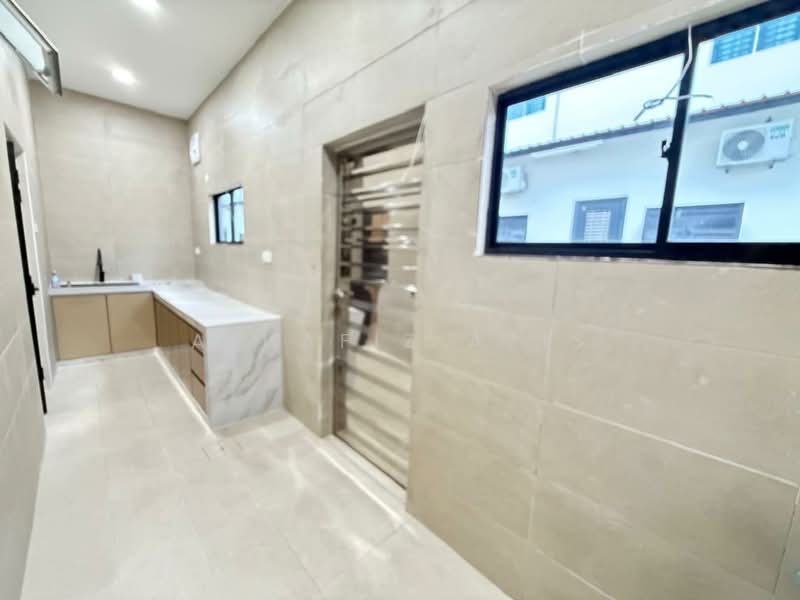 Rumah Teres 2 Tingkat untuk Dijual di Kota Tinggi (Johor) - ALHAFIZ AZIS - Kitchen - PropertyGuru.com.my