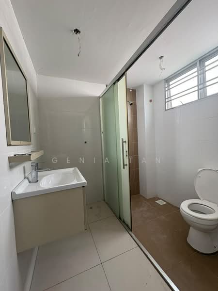 2-storey Terraced House for Sale in Skudai (Johor) - Genia Tan - Bathroom - PropertyGuru.com.my