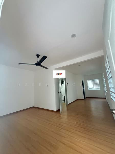 Rumah Teres 3 Tingkat untuk Dijual di Taman Ria Indah (Sungai Petani) - Hasrul Rosli - Living Room - PropertyGuru.com.my