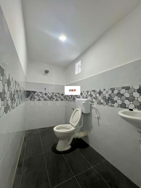 Rumah Teres 3 Tingkat untuk Dijual di Taman Ria Indah (Sungai Petani) - Hasrul Rosli - Bathroom - PropertyGuru.com.my