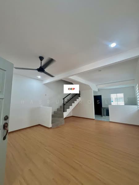 Rumah Teres 3 Tingkat untuk Dijual di Taman Ria Indah (Sungai Petani) - Hasrul Rosli - Living Room - PropertyGuru.com.my