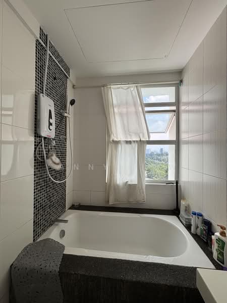 Kondominium untuk Dijual di 3 Residen @ Melawati - Yanny Siow - Bathroom - PropertyGuru.com.my