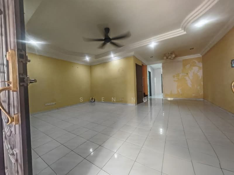 2-storey Terraced House for Sale in Bandar Botanic (Klang) - Suen Ng - Living Room - PropertyGuru.com.my