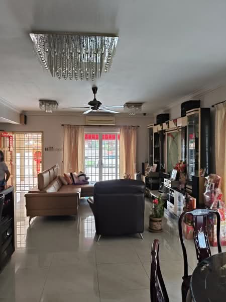 3-storey Terraced House for Sale in Taman Bukit Hartamas (Cheras) - Alice Tan - Living Room - PropertyGuru.com.my
