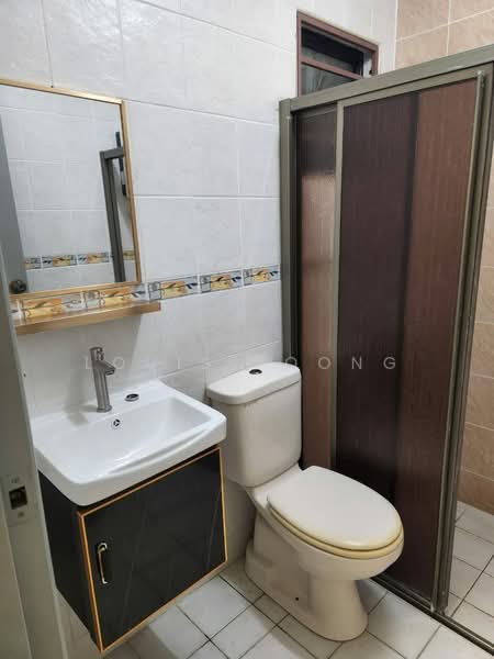 Condominium for Rent at Pelangi Utama - Louis Foong - Bathroom - PropertyGuru.com.my