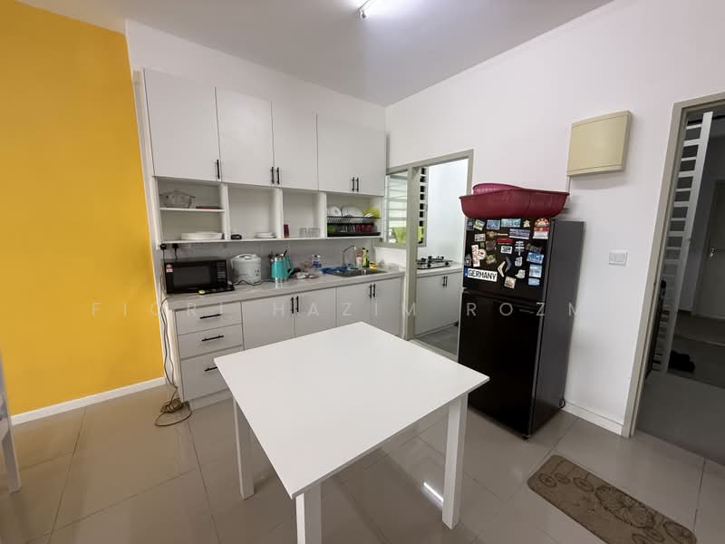 Condominium for Sale at Zahra Residensi - Fiqri Hazim Rozmi - Kitchen - PropertyGuru.com.my
