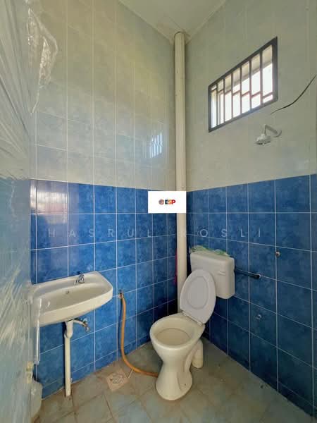 Rumah Teres 1-Tingkat untuk Dijual di Taman Lembah Jerai (Gurun) - Hasrul Rosli - Bathroom - PropertyGuru.com.my
