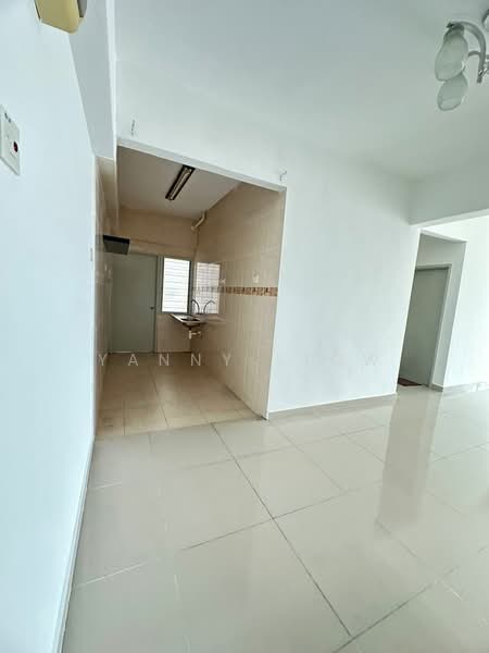 Kondominium untuk Dijual di Kepong Sentral Condominium - Yanny Siow - Kitchen - PropertyGuru.com.my
