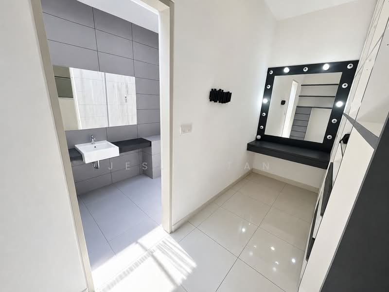 Rumah Bandar untuk Dijual di 16 Sierra (Puchong) - Jeslyn Tan - Bathroom - PropertyGuru.com.my