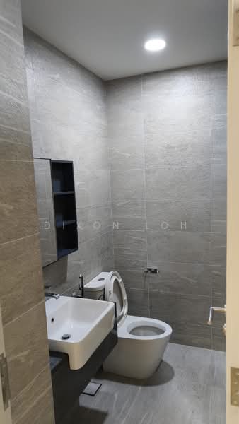 Servis Apartment untuk Disewa di Tropicana Gardens - Dixon Loh - Bathroom - PropertyGuru.com.my