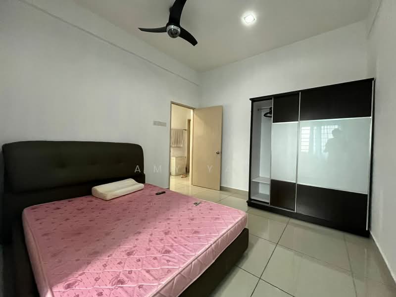 Kondominium untuk Dijual di First Residence (Residensi Unggul) - Amy Yap - Bedroom - PropertyGuru.com.my