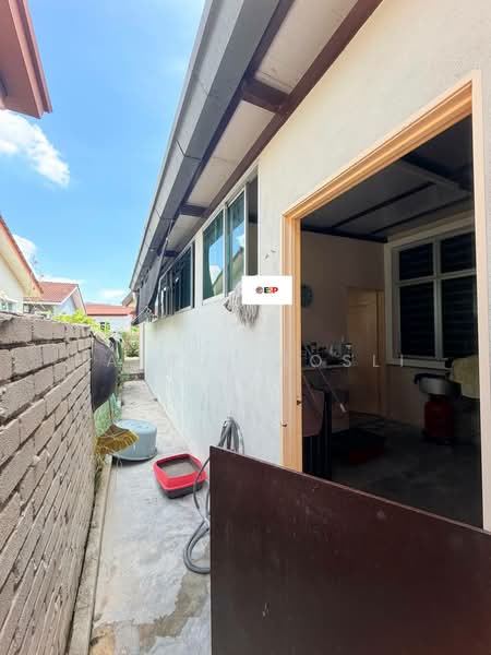 Bungalow House untuk Dijual di Taman Aman Suria (Sungai Lalang) - Hasrul Rosli - Exterior - PropertyGuru.com.my