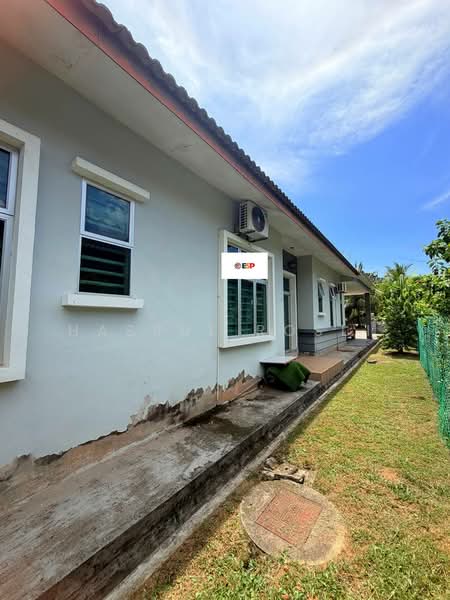 Bungalow House untuk Dijual di Taman Aman Suria (Sungai Lalang) - Hasrul Rosli - Exterior - PropertyGuru.com.my