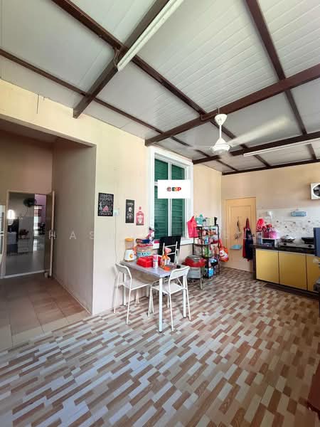 Bungalow House untuk Dijual di Taman Aman Suria (Sungai Lalang) - Hasrul Rosli - Kitchen - PropertyGuru.com.my