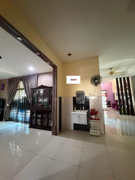 Bungalow House untuk Dijual di Taman Aman Suria (Sungai Lalang) - Hasrul Rosli - Living Room - PropertyGuru.com.my