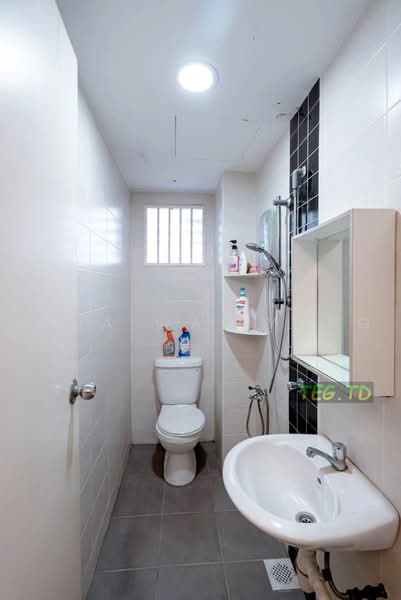 Pangsapuri untuk Disewa di Pelangi Heights - Chia Wai Yong - Bathroom - PropertyGuru.com.my