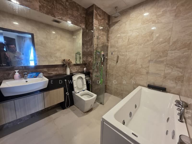 Service Residence for Rent at Paragon Suites @ CIQ - Edward Gan - Bathroom - PropertyGuru.com.my