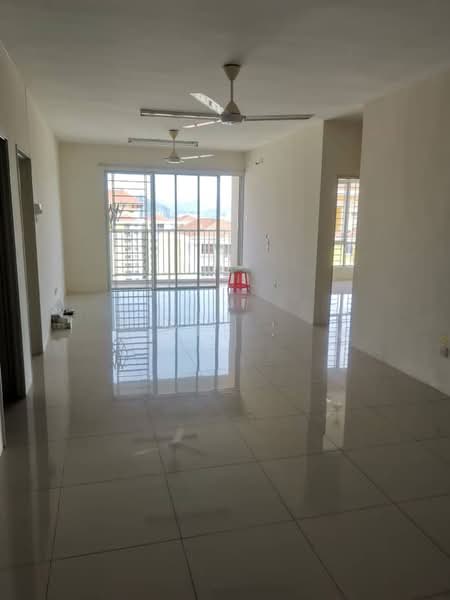 Kondominium untuk Dijual di Platinum Lake PV 10 - Wee . - Living Room - PropertyGuru.com.my