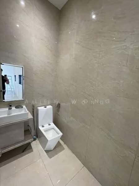 Rumah Banglo untuk Disewa di Keramat (Kuala Lumpur) - Alex Wong - Bathroom - PropertyGuru.com.my