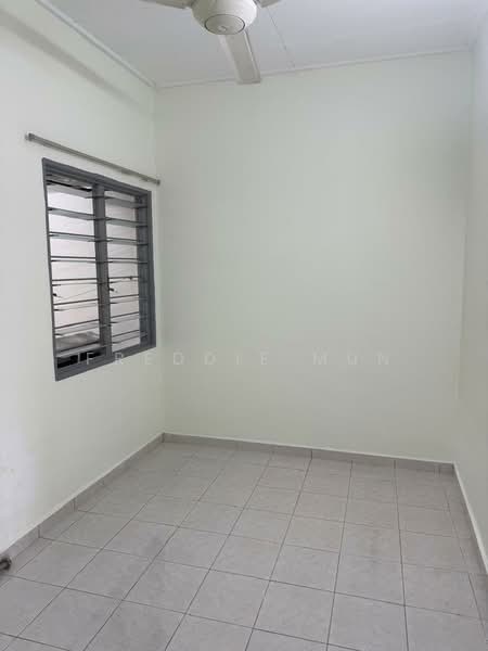 Apartment for Rent at Pangsapuri Merak - Freddie Mun - Interior - PropertyGuru.com.my
