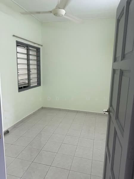 Apartment for Rent at Pangsapuri Merak - Freddie Mun - PropertyGuru.com.my