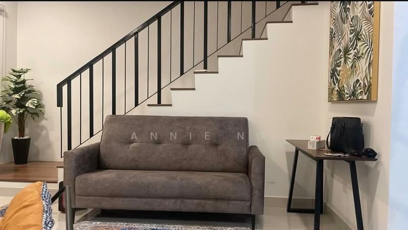 Rumah Berkembar untuk Dijual di Bandar Gamuda Gardens (Rawang) - Annie Ng - Living Room - PropertyGuru.com.my
