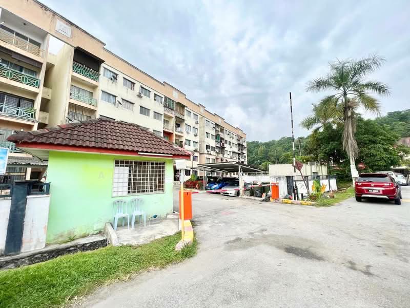 Apartment for Sale at Pangsapuri Seri Mewah (Blok B) - Azli Ibrahim - Exterior - PropertyGuru.com.my