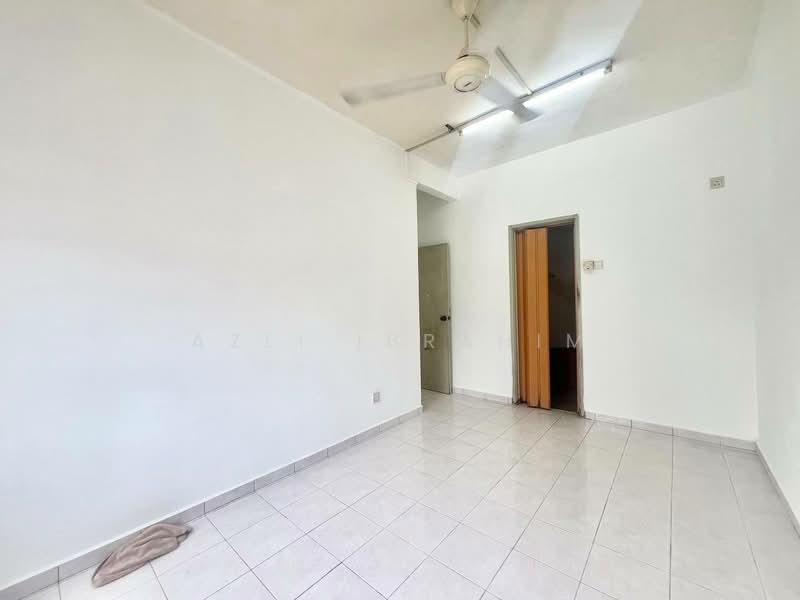 Apartment for Sale at Pangsapuri Seri Mewah (Blok B) - Azli Ibrahim - Interior - PropertyGuru.com.my
