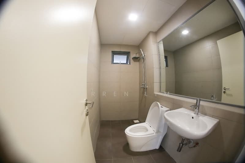 Kondominium untuk Disewa di Lakefront Residence - Darren Lim - Bathroom - PropertyGuru.com.my
